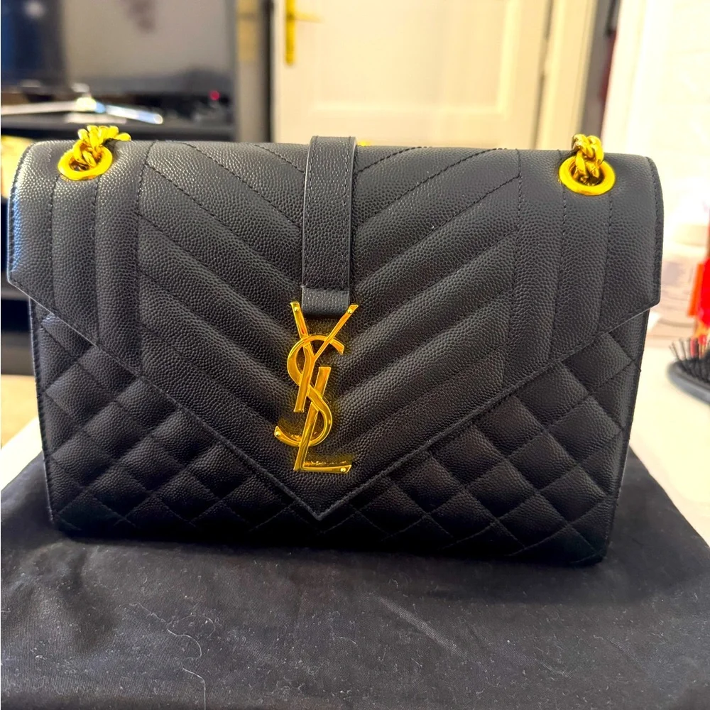 Yves Saint Laurent Paris Caviar leather Envelope bag - Picture 1 of 16